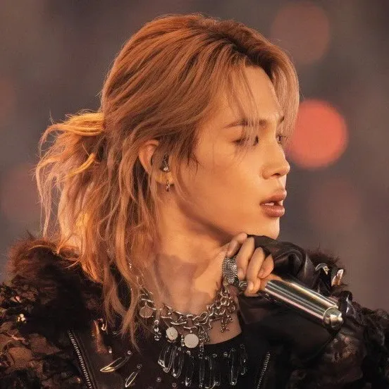 Foto aktivitas terbaru Jimin (BTS)