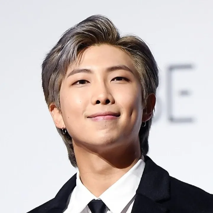Foto terbaru RM (BTS)