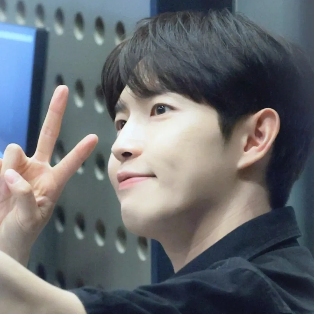 金在奐粉絲拍下的瞬間