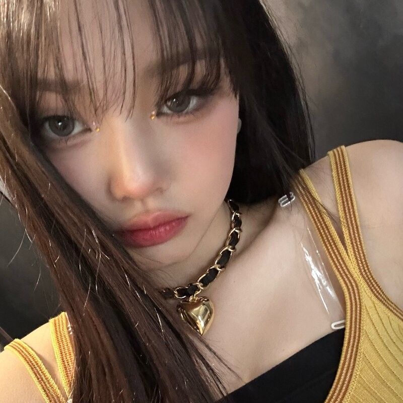 Behind-the-scenes cut of Park Boeun (CLASS:y)