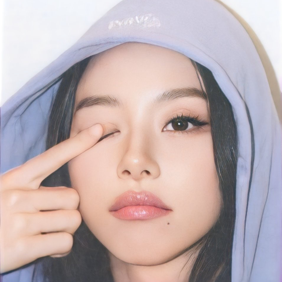 彩瑛 (TWICE)的最新照片