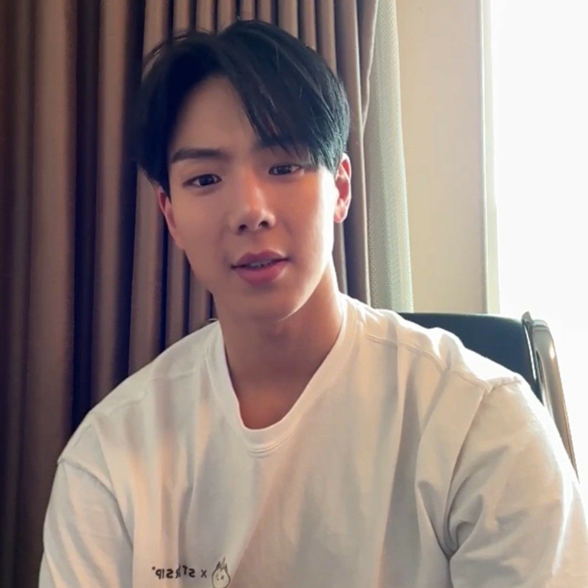 Foto aktivitas terbaru MONSTA X