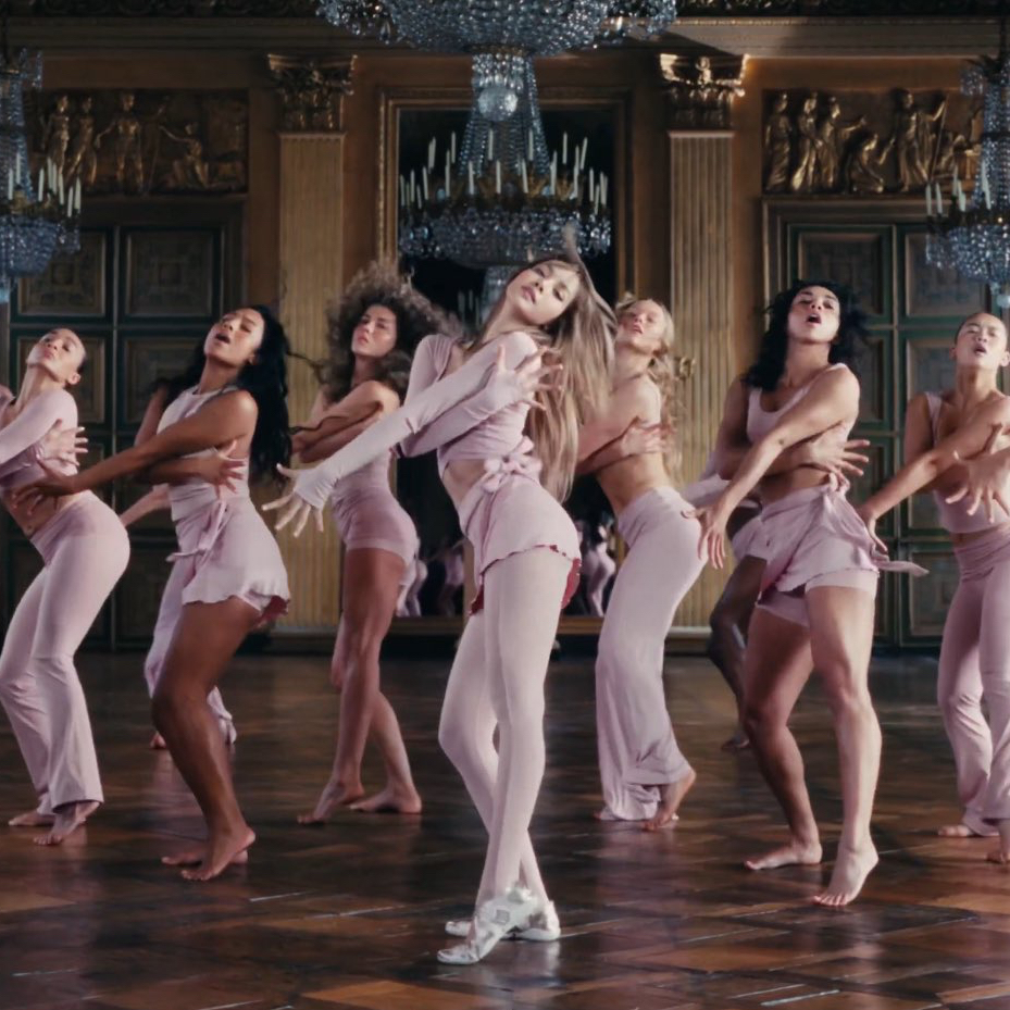 리사 (BLACKPINK)의 최신 사진