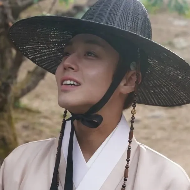 박지훈의 최신 사진