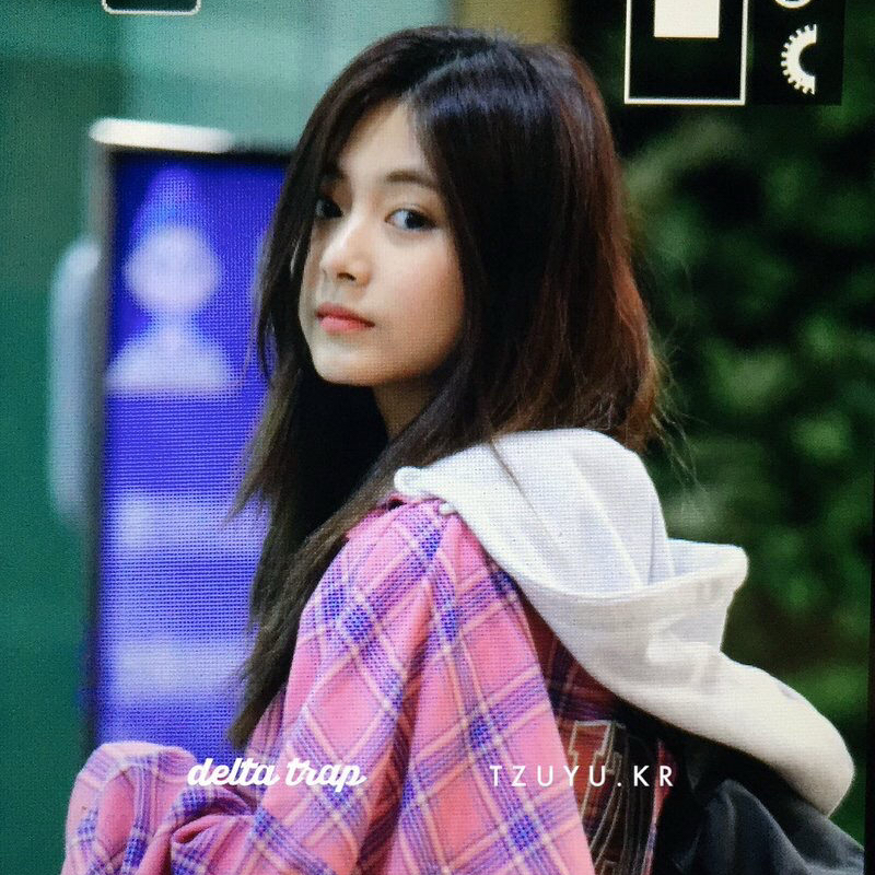 TWICE의 최신 사진