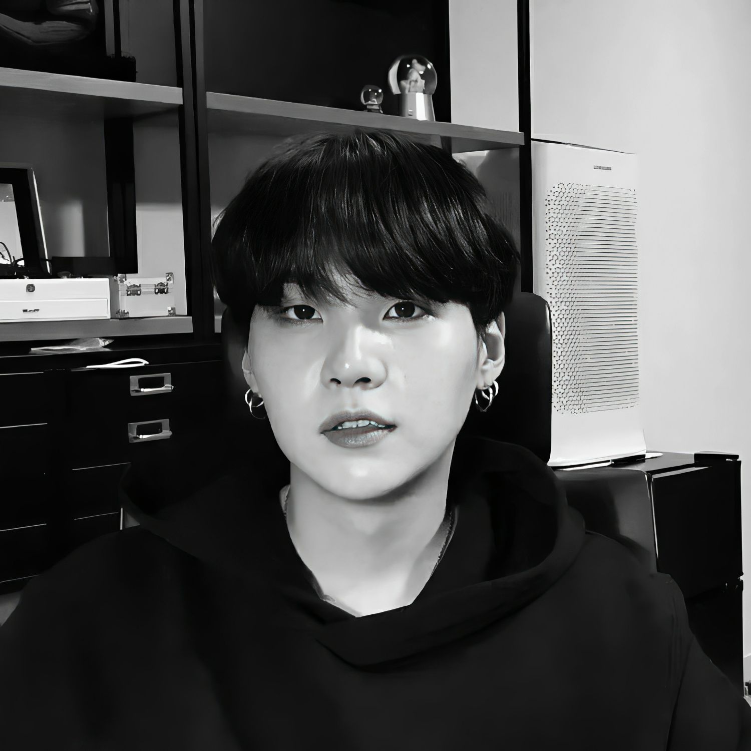 Latest photo of SUGA (BTS)