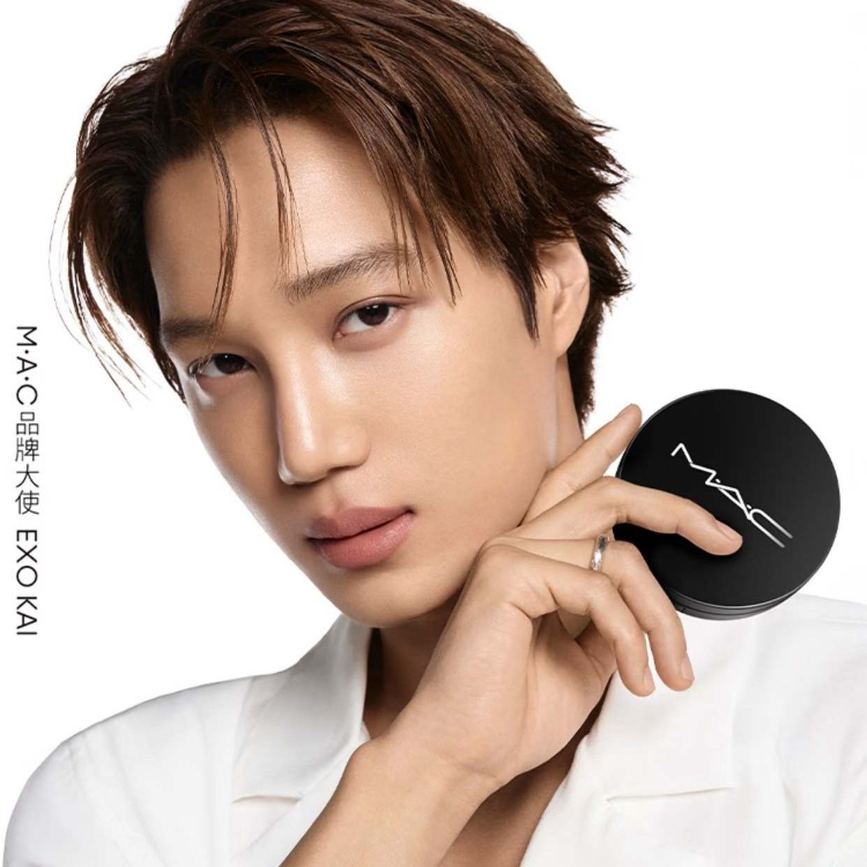 Behind-the-scenes cut of Kai (EXO)