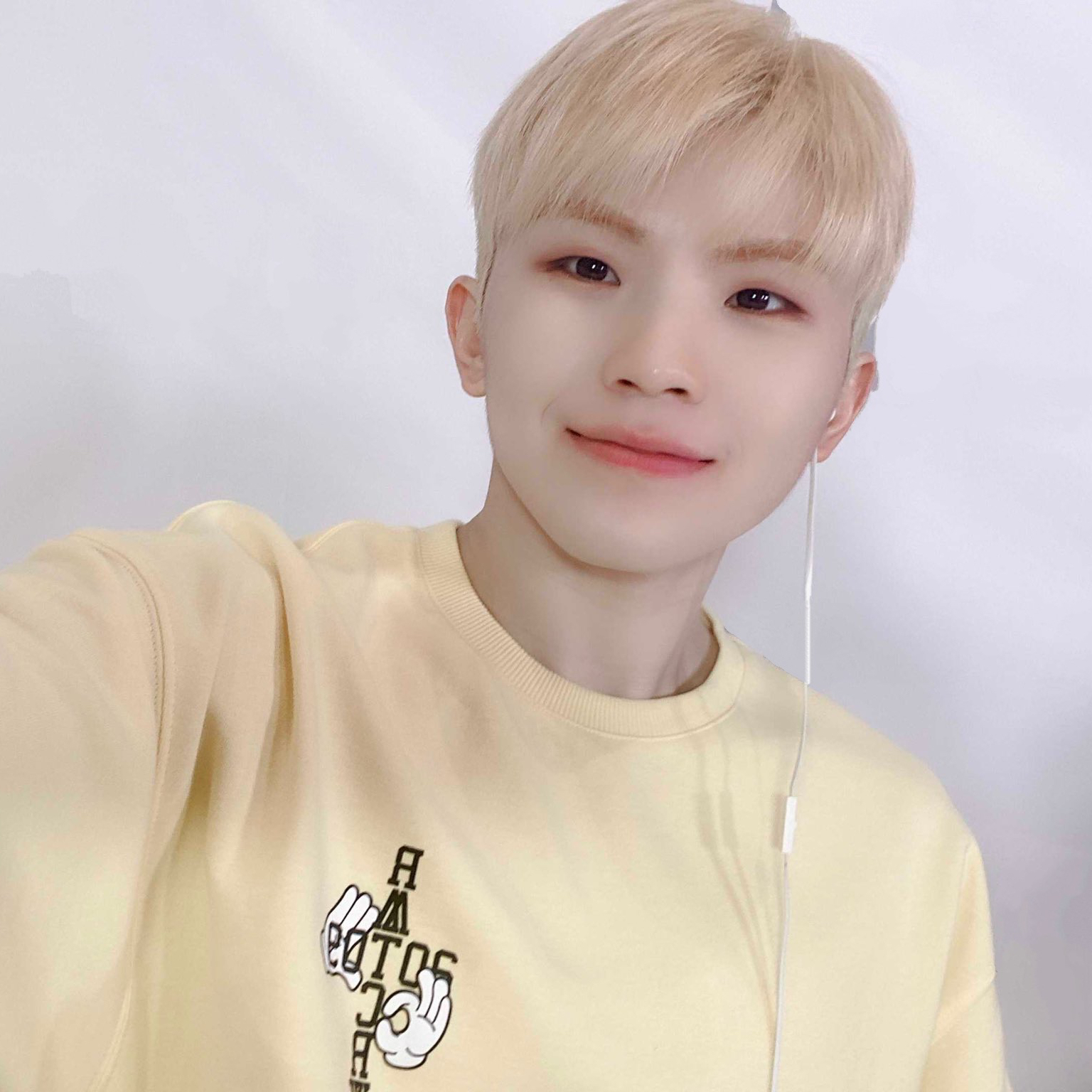 A moment captured by Woozi (SEVENTEEN)'s fan