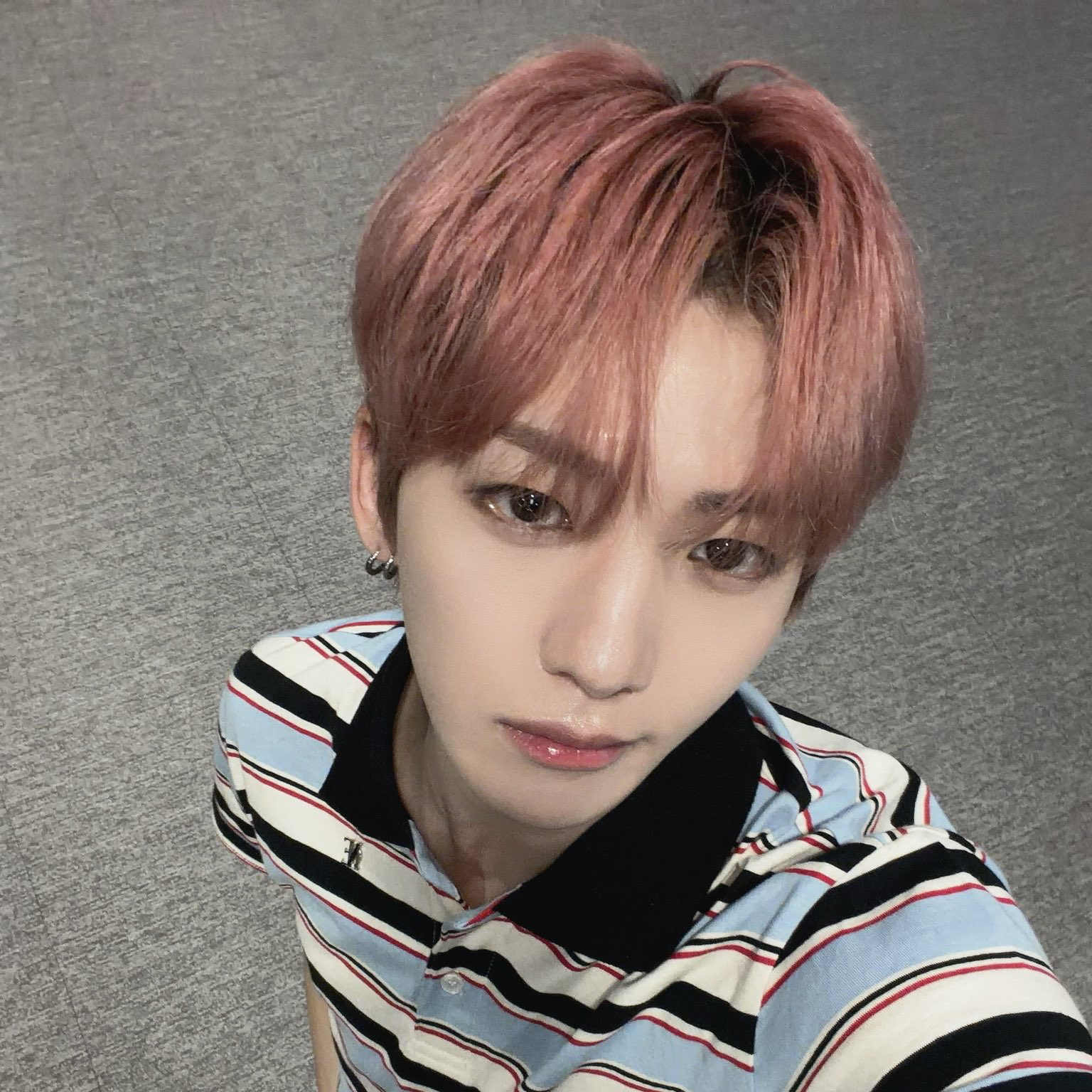 Behind-the-scenes cut of Minjae (Xikers)