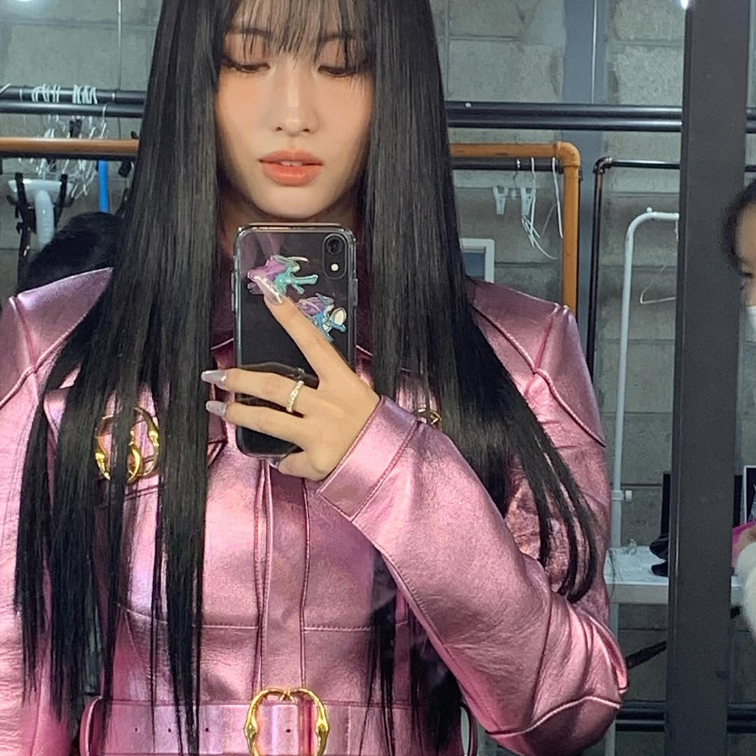 モモ (TWICE)の舞台裏ショット