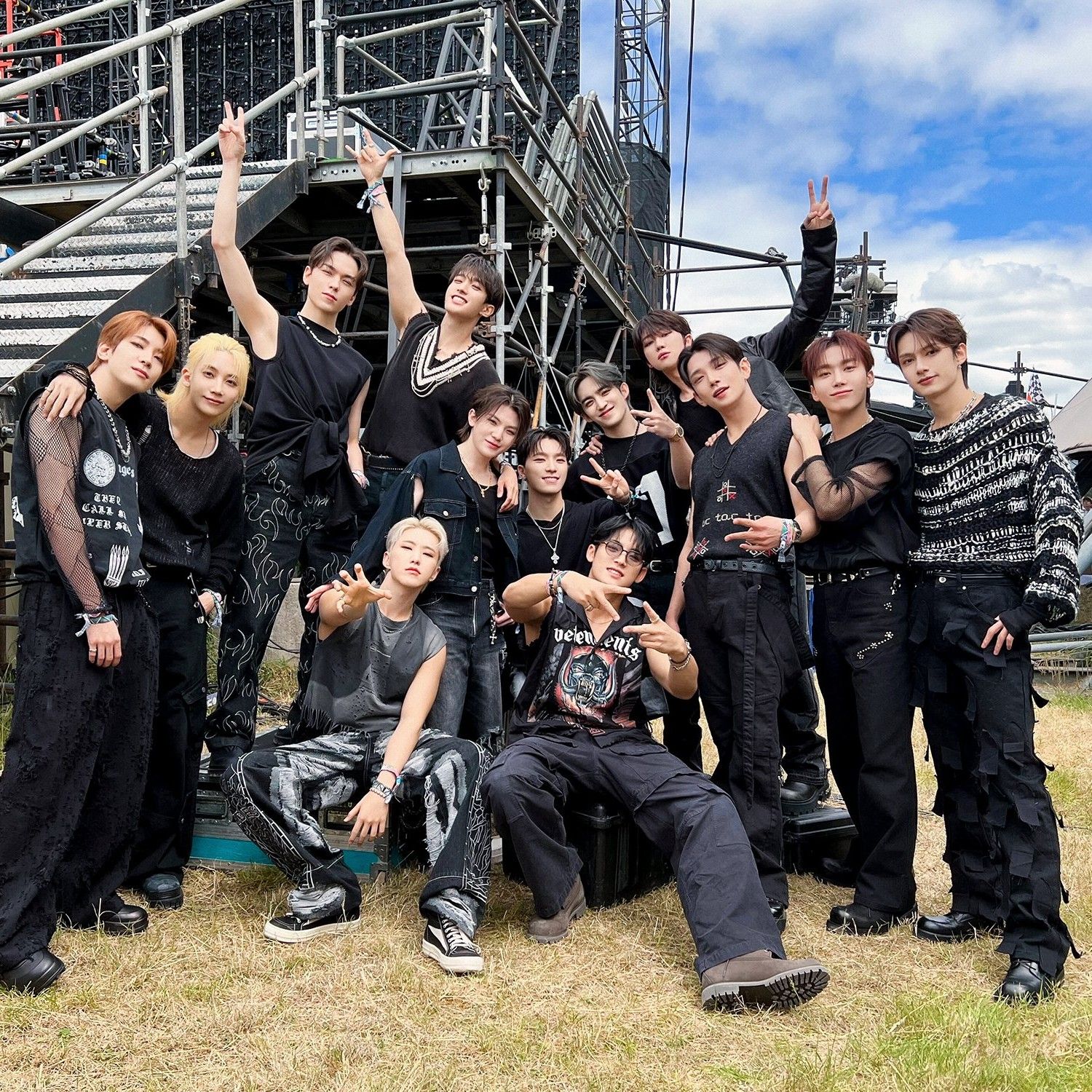 Foto aktivitas terbaru SEVENTEEN