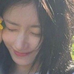 채령 (ITZY)의 비하인드 컷