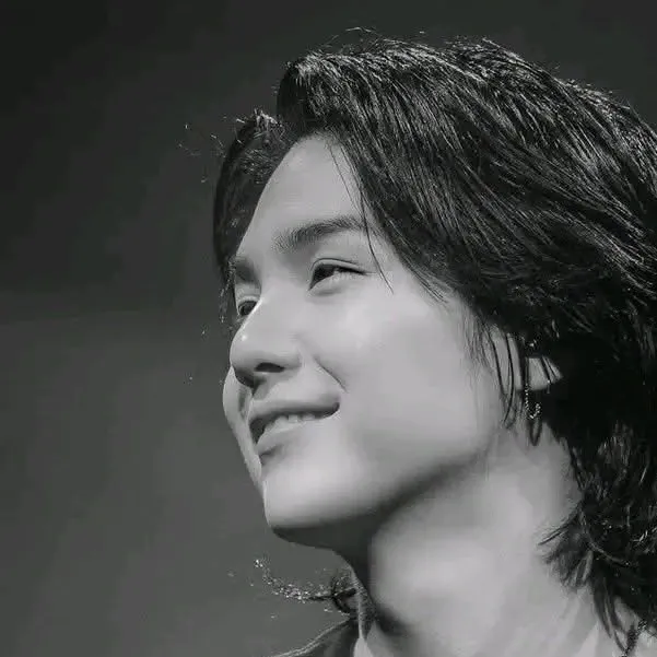 Potret di balik layar SUGA (BTS)