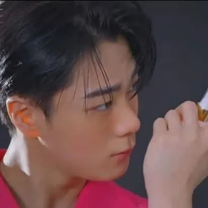 Latest photo of Moonbin (ASTRO)