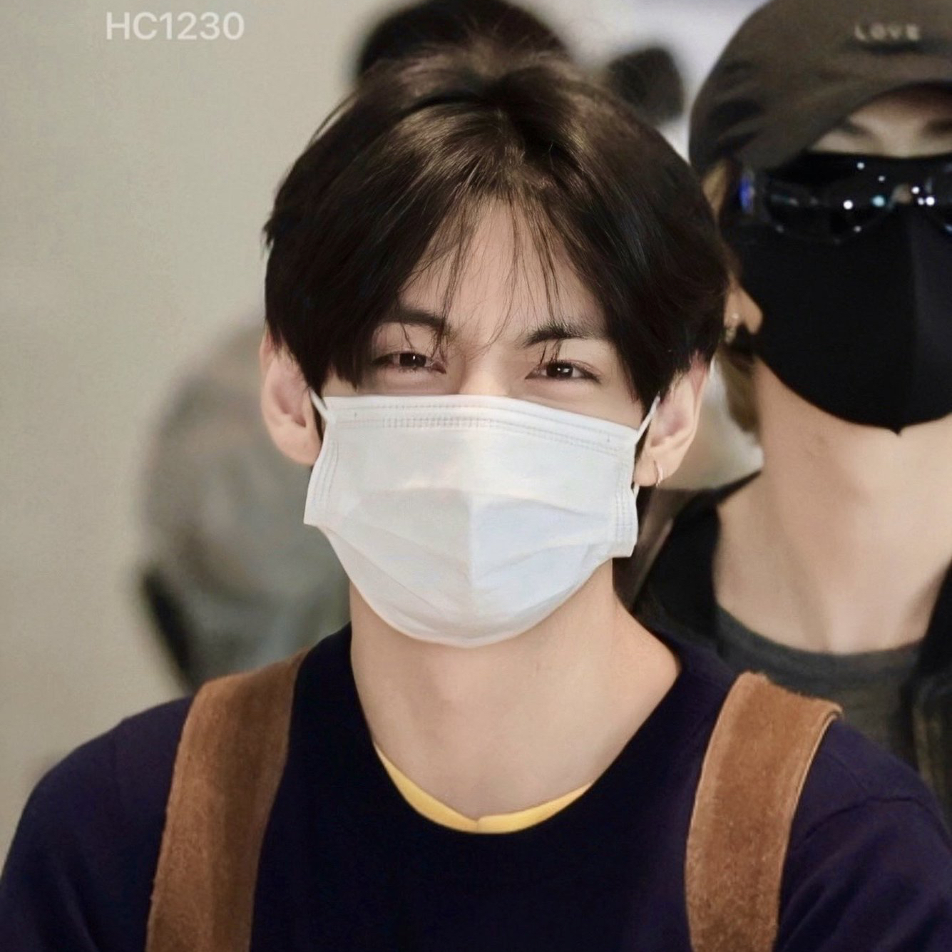 Foto aktivitas terbaru V (BTS)