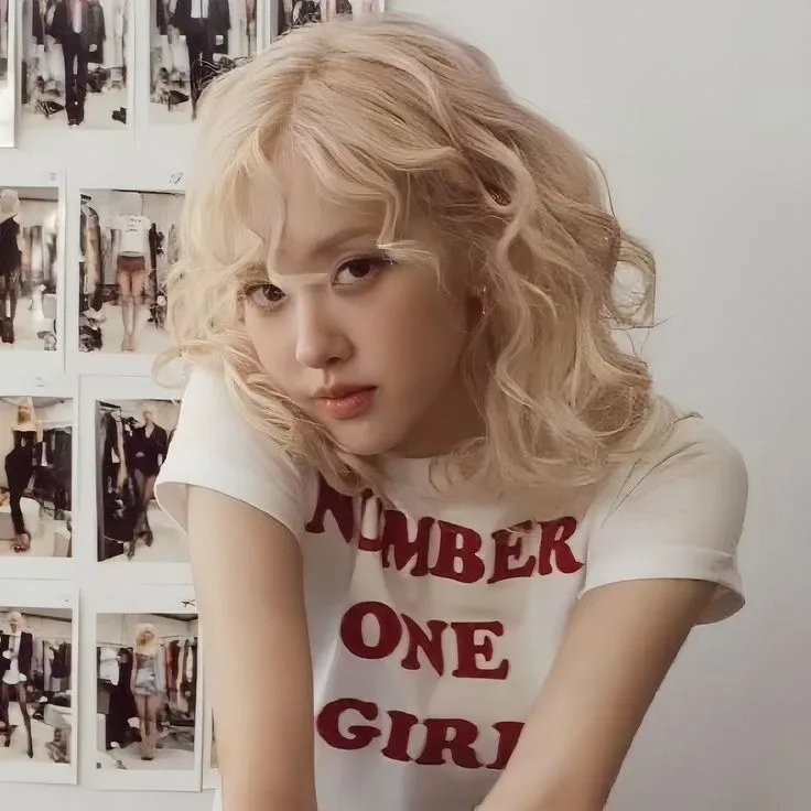 Latest photo of ROSÉ (BLACKPINK)