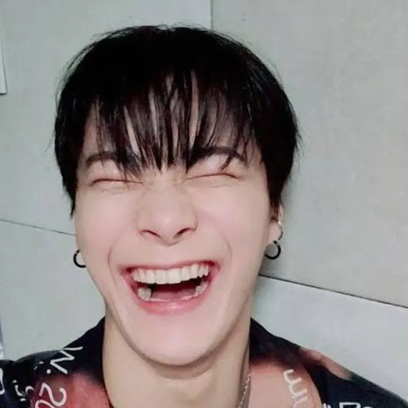 Latest photo of Moonbin (ASTRO)