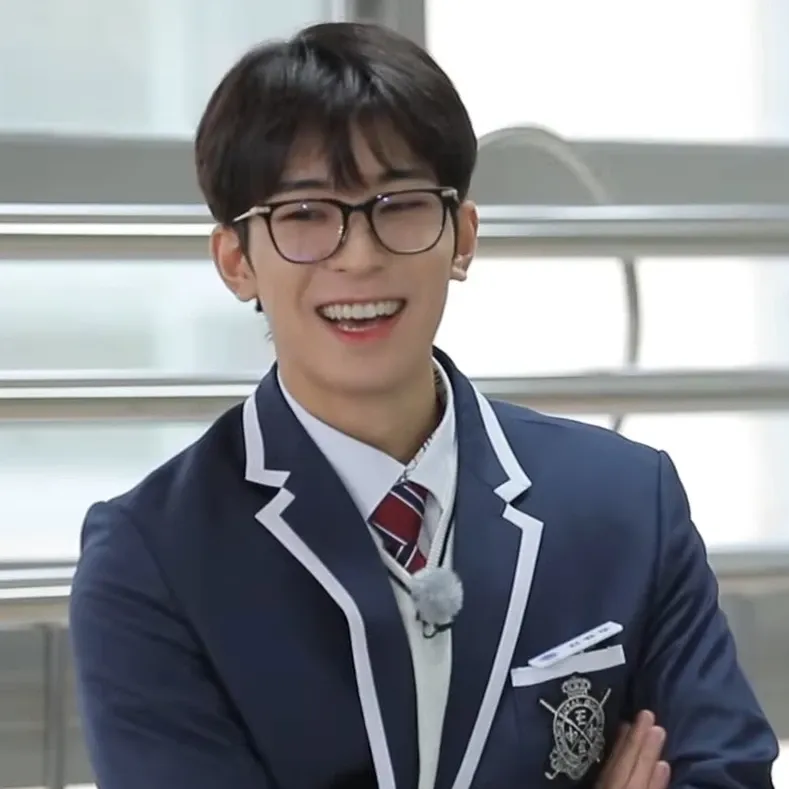 원우 (세븐틴) 최근 활동샷