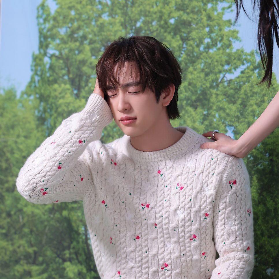 ジニョン (GOT7)の最新写真