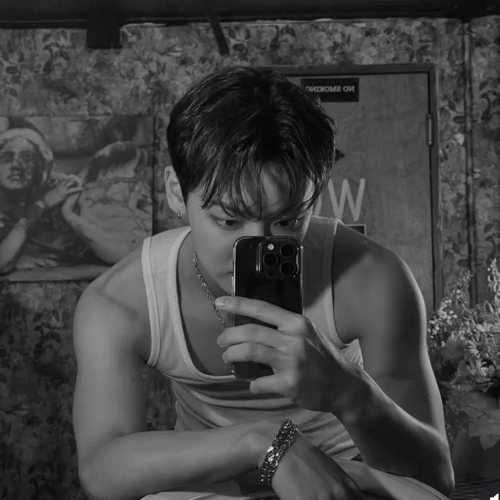 Recent activity shot of Chan (A.C.E)