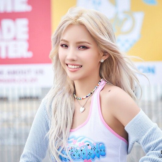 小娟 (i-dle)粉丝拍下的瞬间