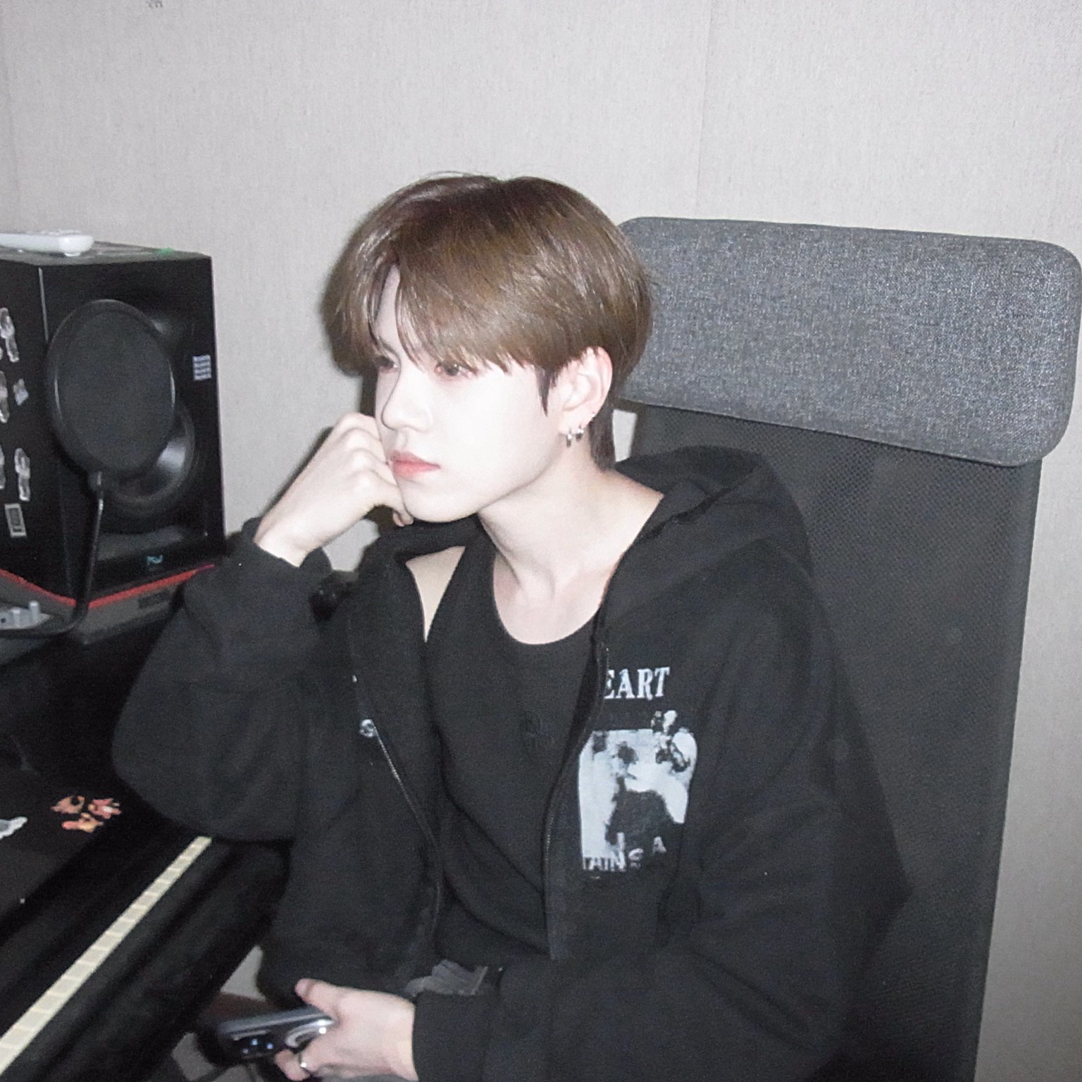 Behind-the-scenes cut of Gyehyeon (VERIVERY)