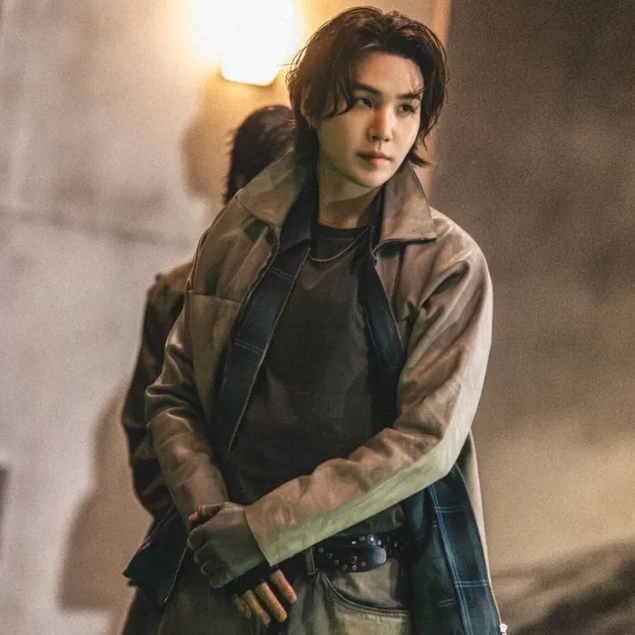 Potret di balik layar SUGA (BTS)