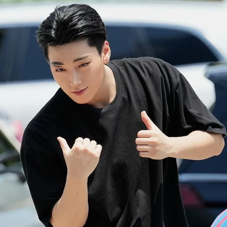 崔傘 (ATEEZ)粉絲拍下的瞬間