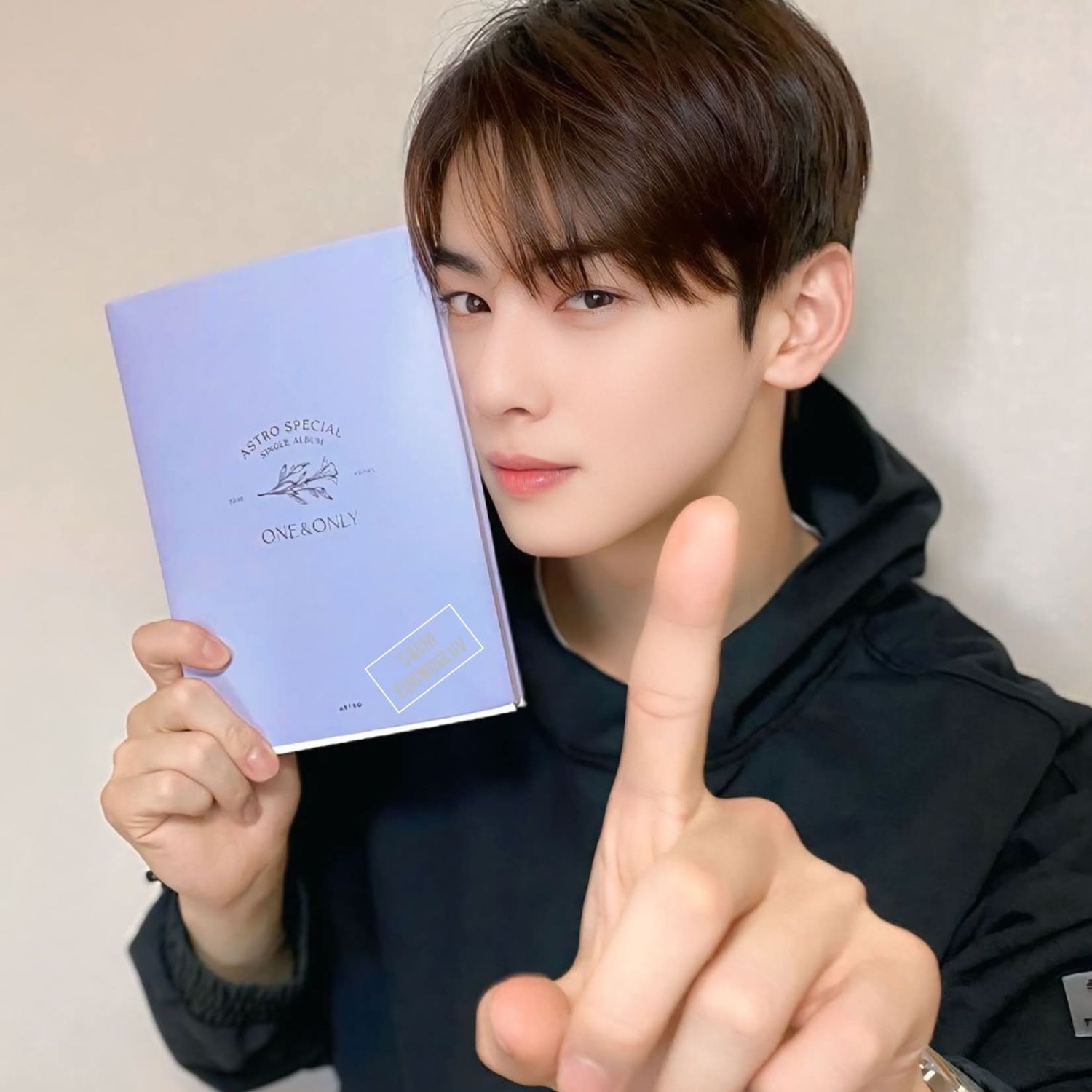 Latest photo of Eunwoo (ASTRO)