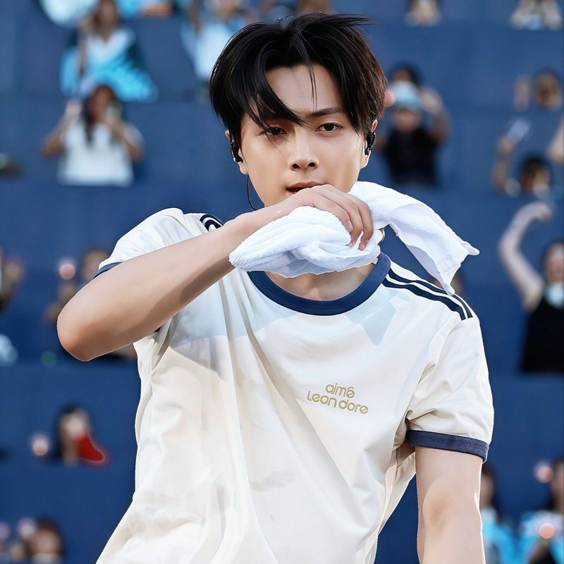 Recent activity shot of Jay (ENHYPEN)