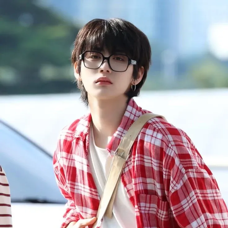 A moment captured by BOYNEXTDOOR's fan