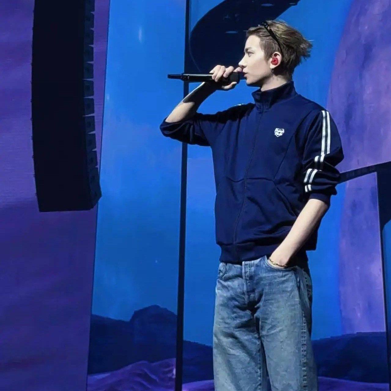 Recent activity shot of Heeseung