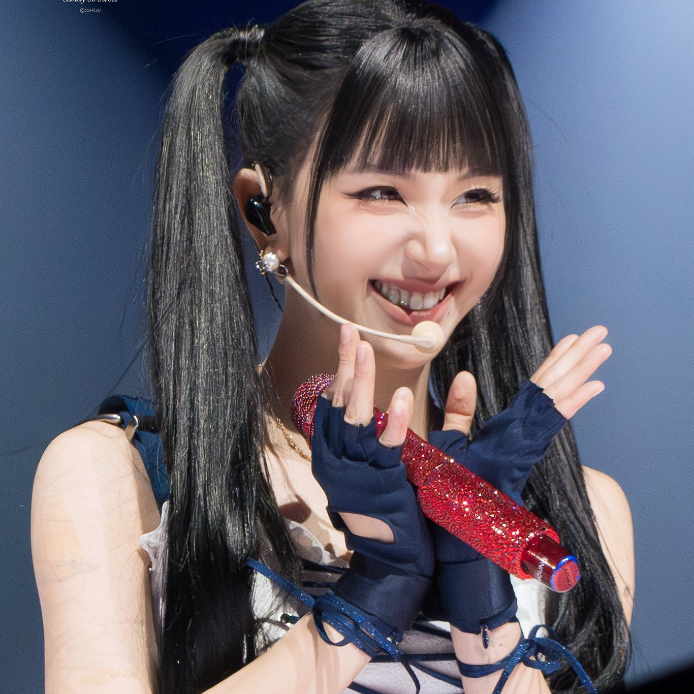 A moment captured by Chaeyoung (TWICE)'s fan