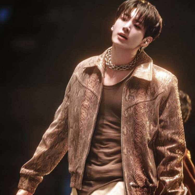 Momen yang diabadikan oleh penggemar Jungkook (BTS)