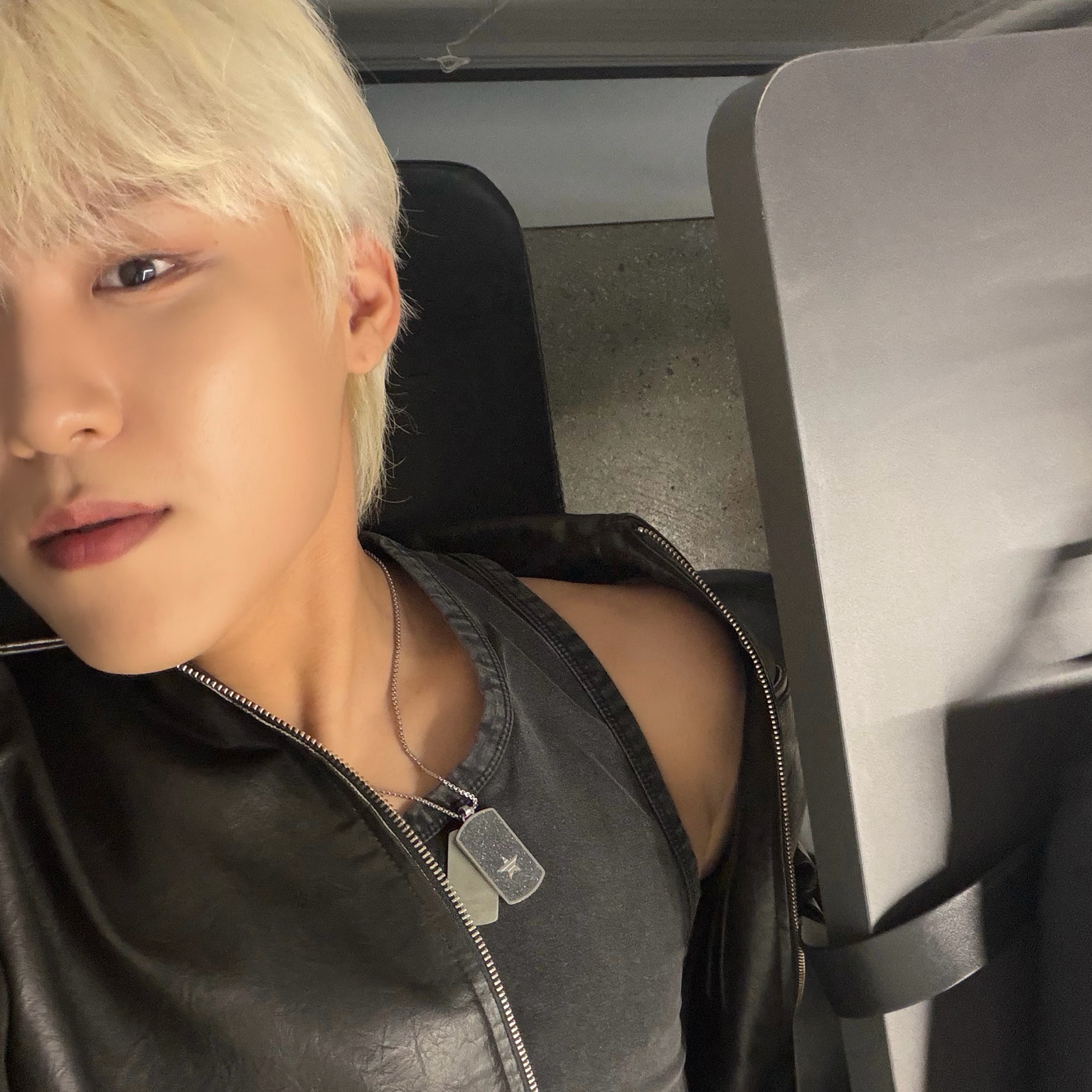 朴佑镇 (AB6IX)的最新照片