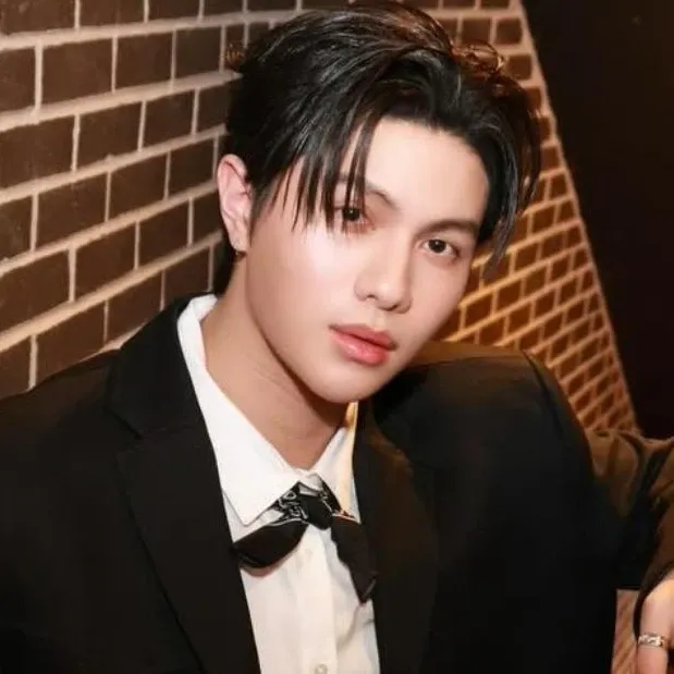 A moment captured by William (LYKN)'s fan