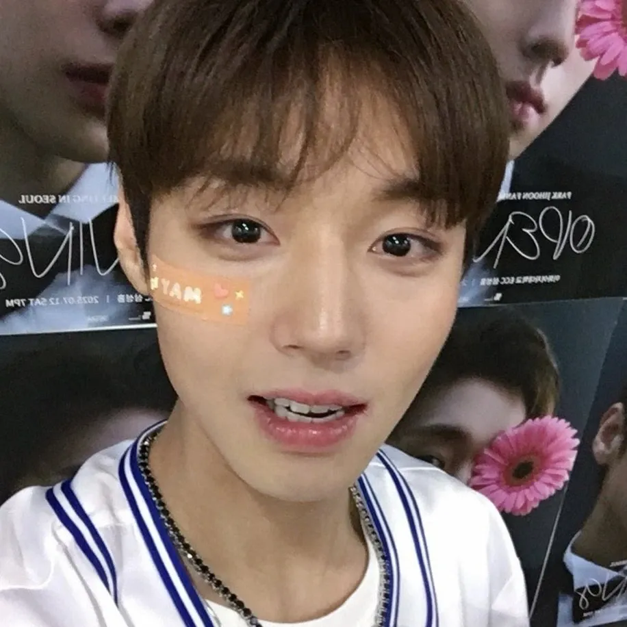 박지훈의 최신 사진