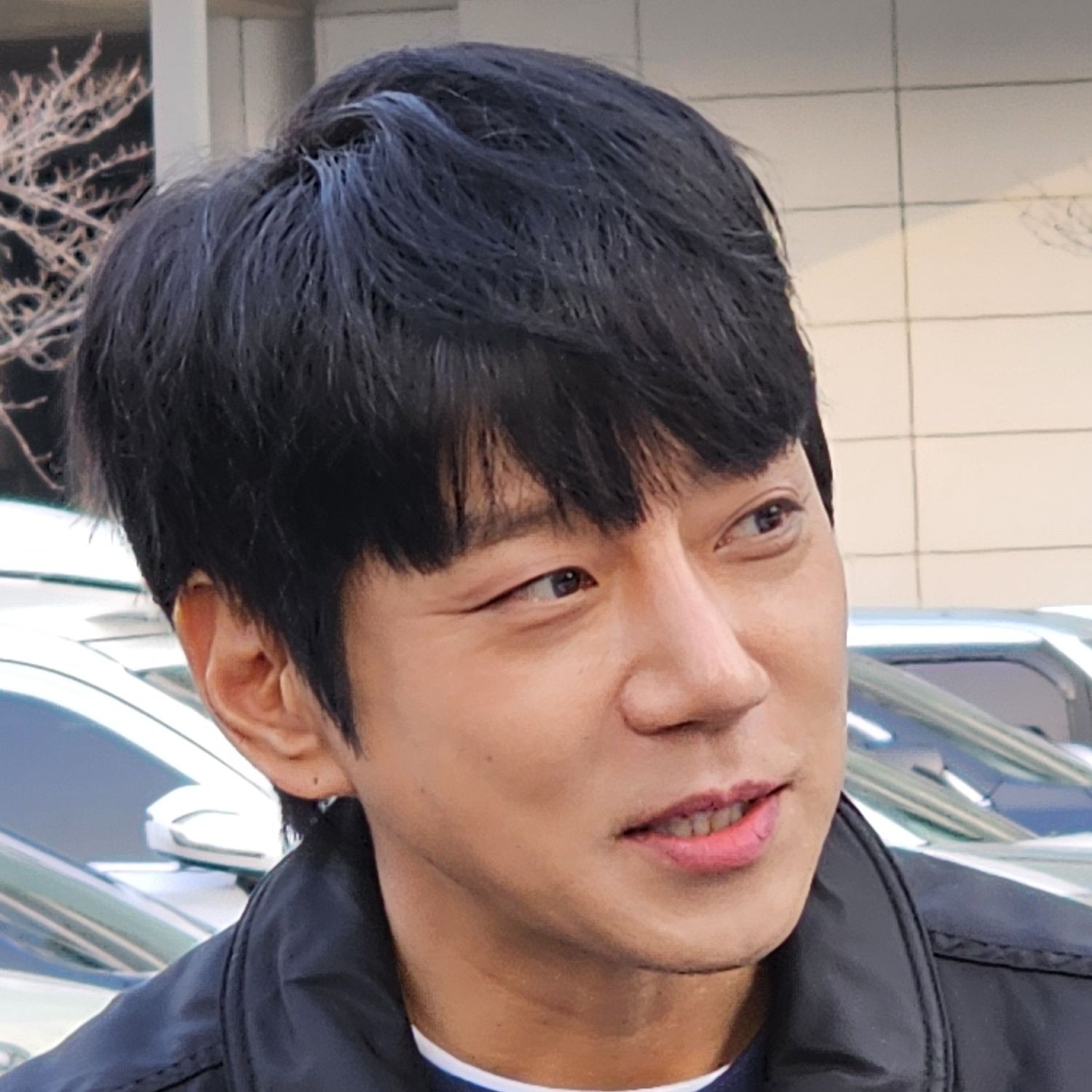 Recent activity shot of Hwang Chiyeol