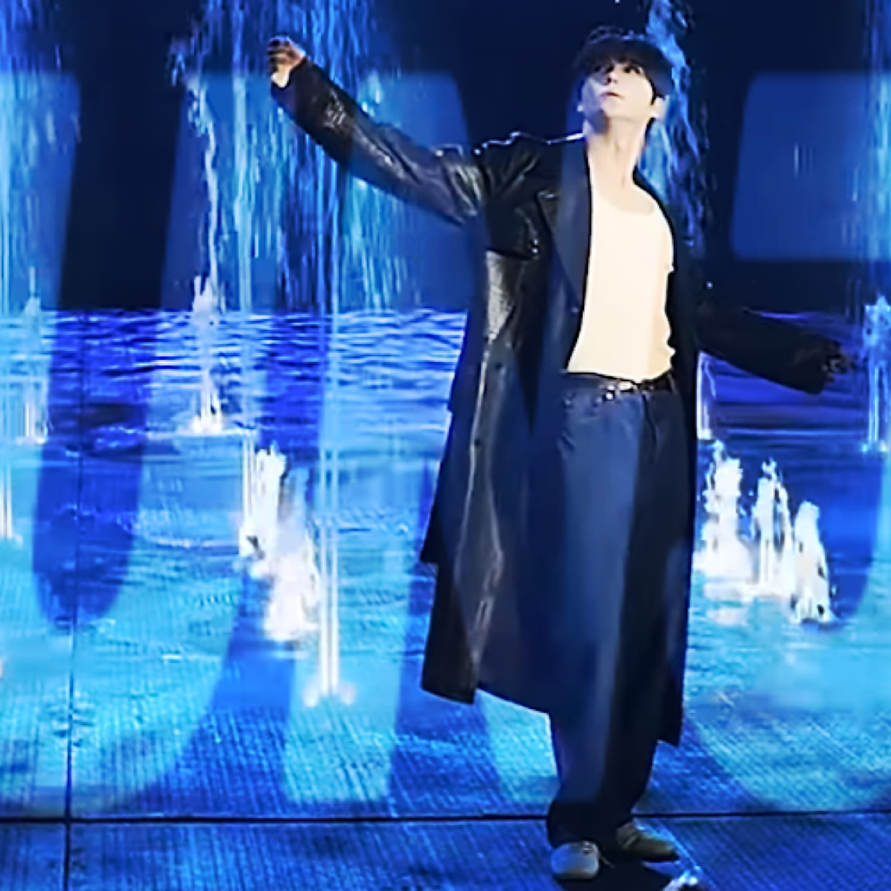 Latest photo of Hyunjae (THE BOYZ)