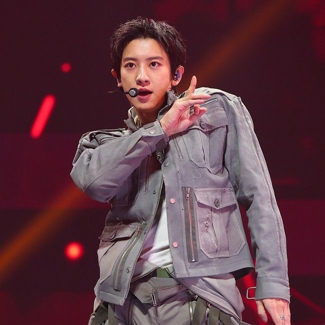 燦烈 (EXO)的幕後花絮