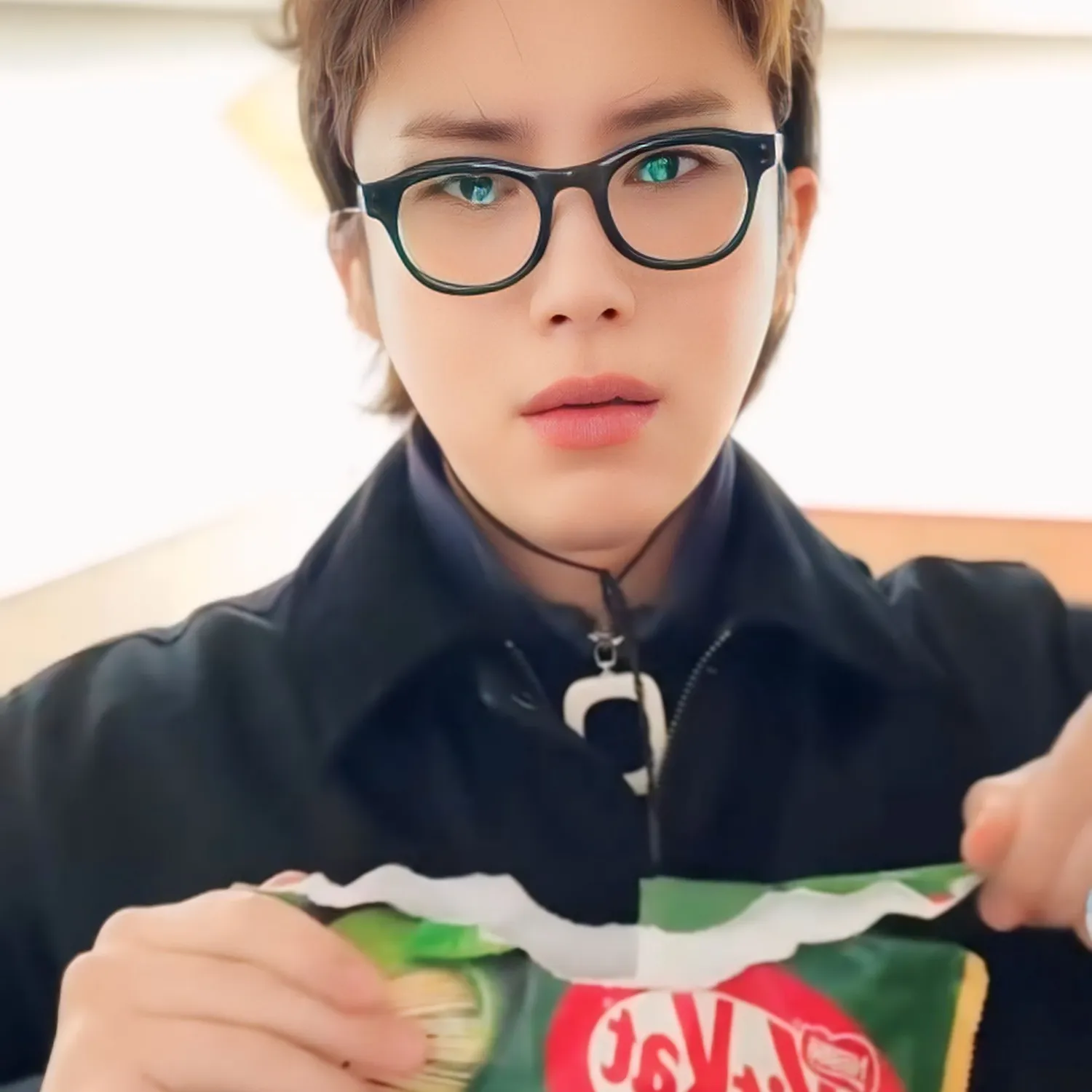 Latest photo of Wow (A.C.E)