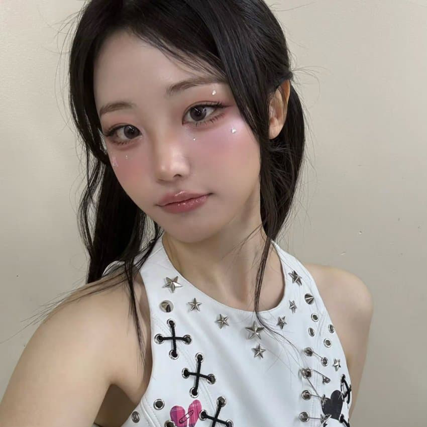 A moment captured by Hina (QWER)'s fan