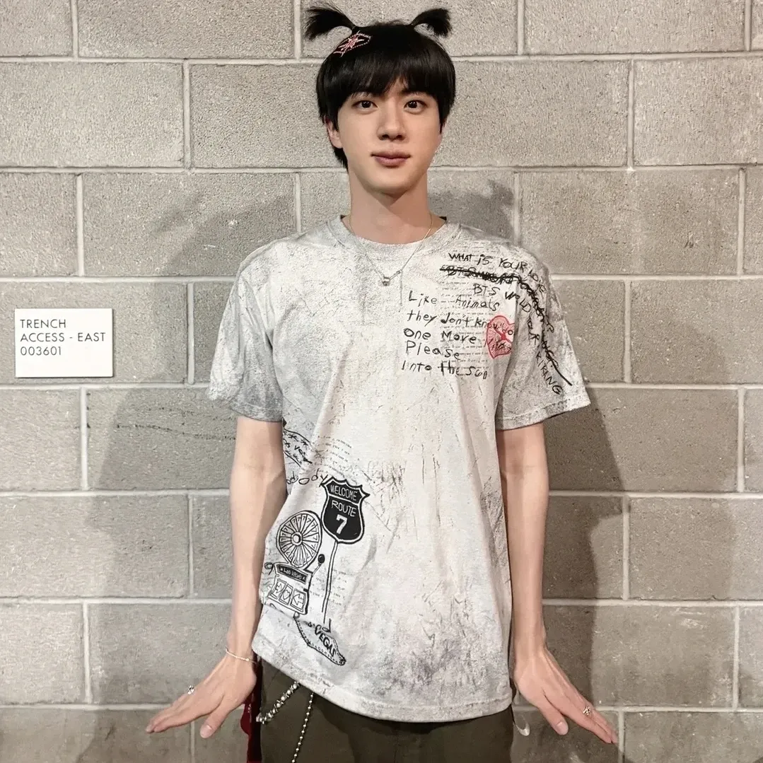 진 (방탄소년단) 최근 활동샷