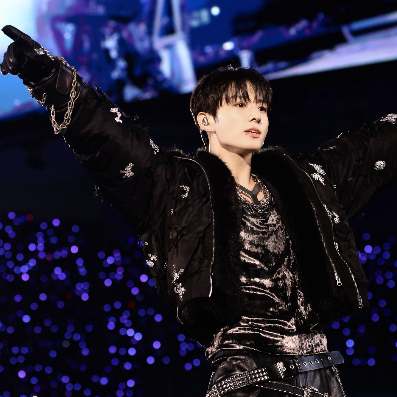 A moment captured by Jungkook (BTS)'s fan