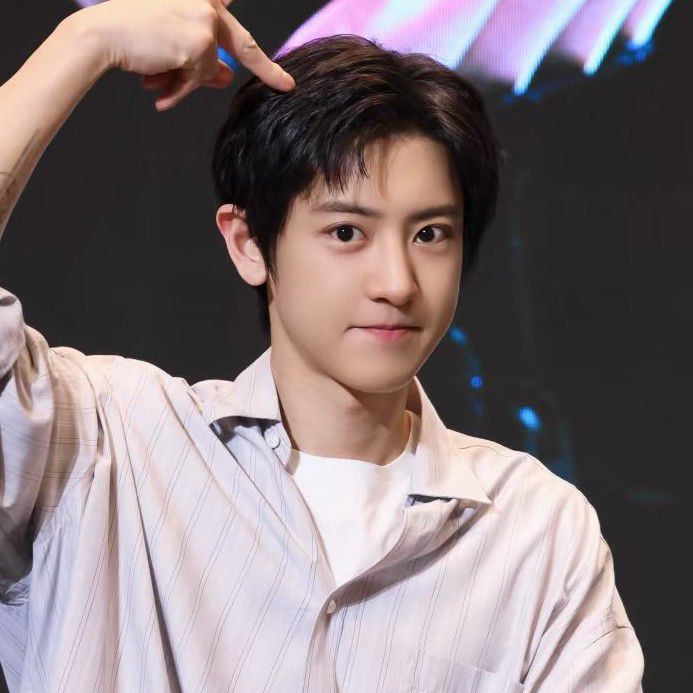 찬열 (EXO)의 최신 사진