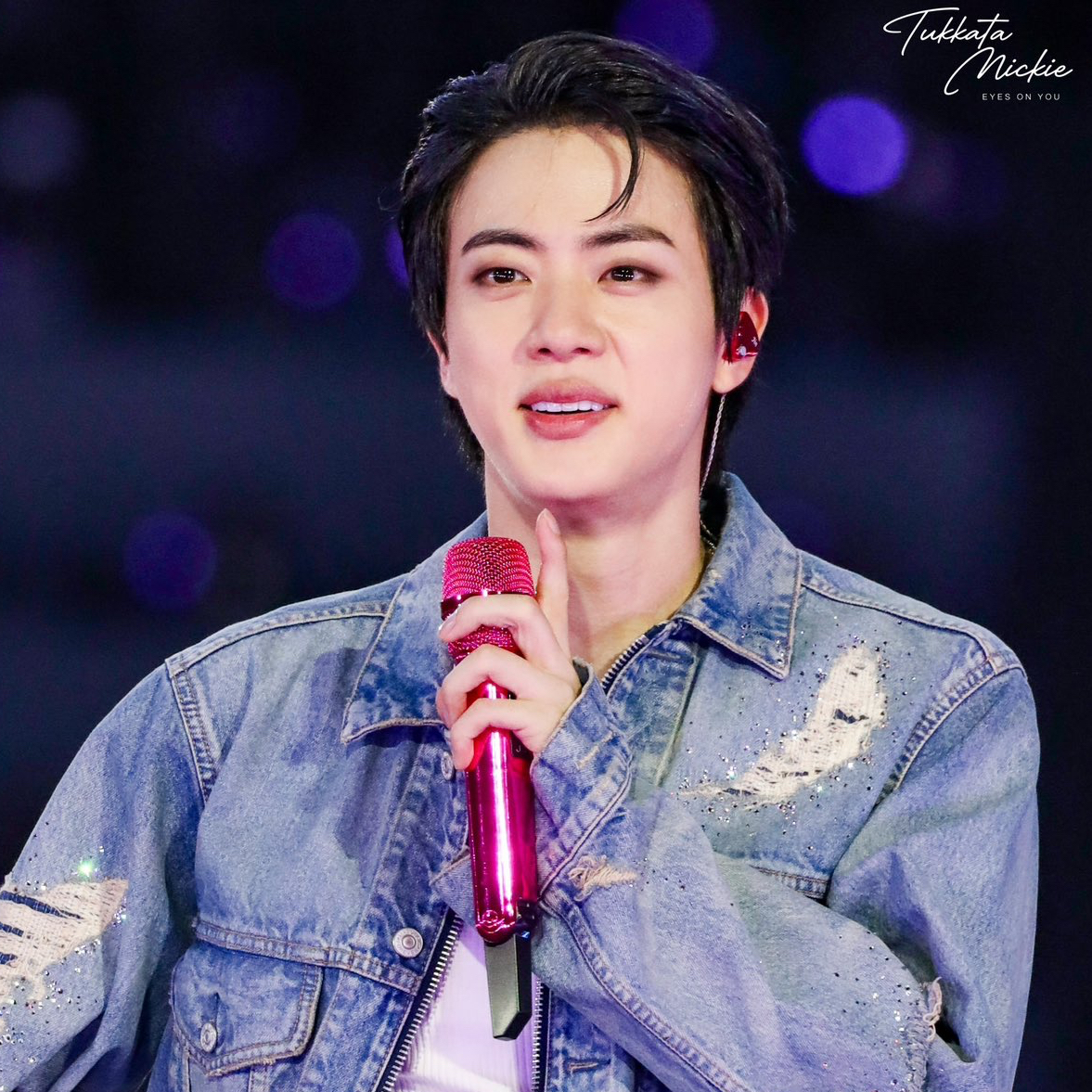 Momen yang diabadikan oleh penggemar Jin (BTS)