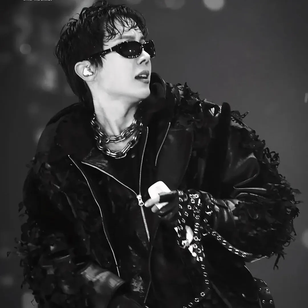 제이홉 (방탄소년단) 최근 활동샷