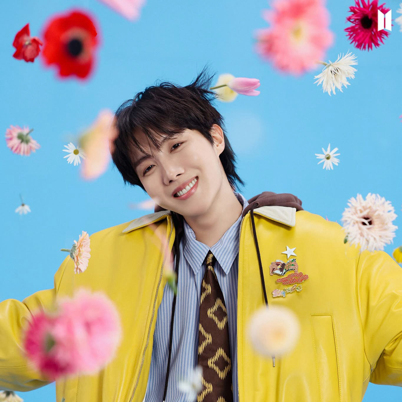 Momen yang diabadikan oleh penggemar j-hope (BTS)