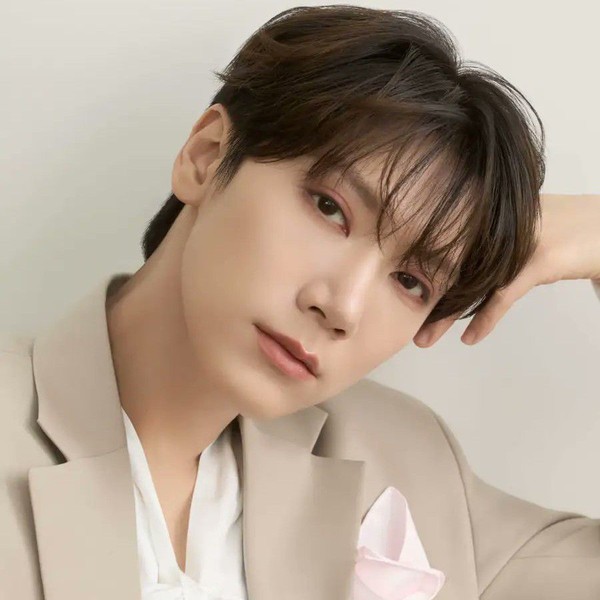Shining profile picture of TEN (WayV) on today's Choeaedol