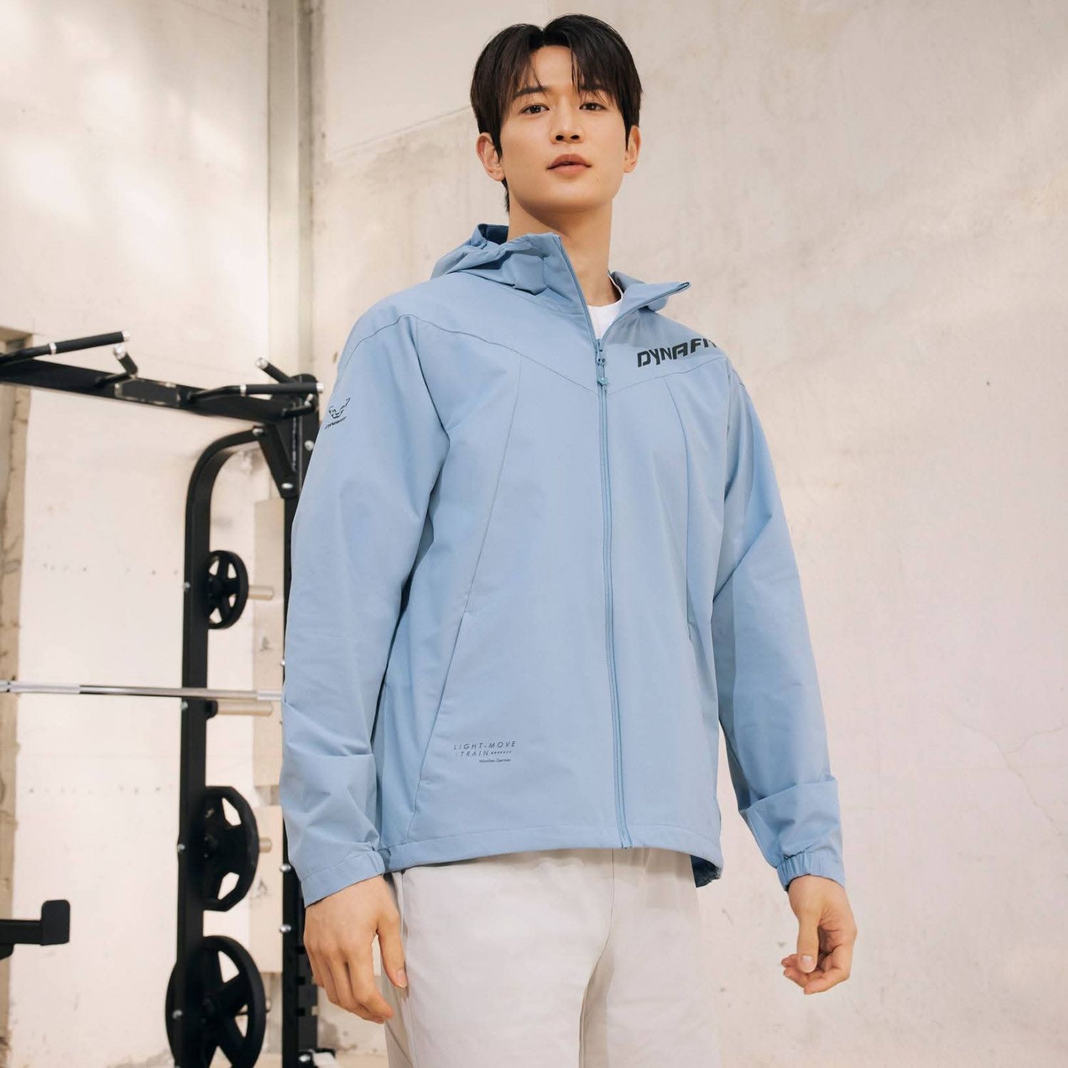 Behind-the-scenes cut of Minho (SHINee)